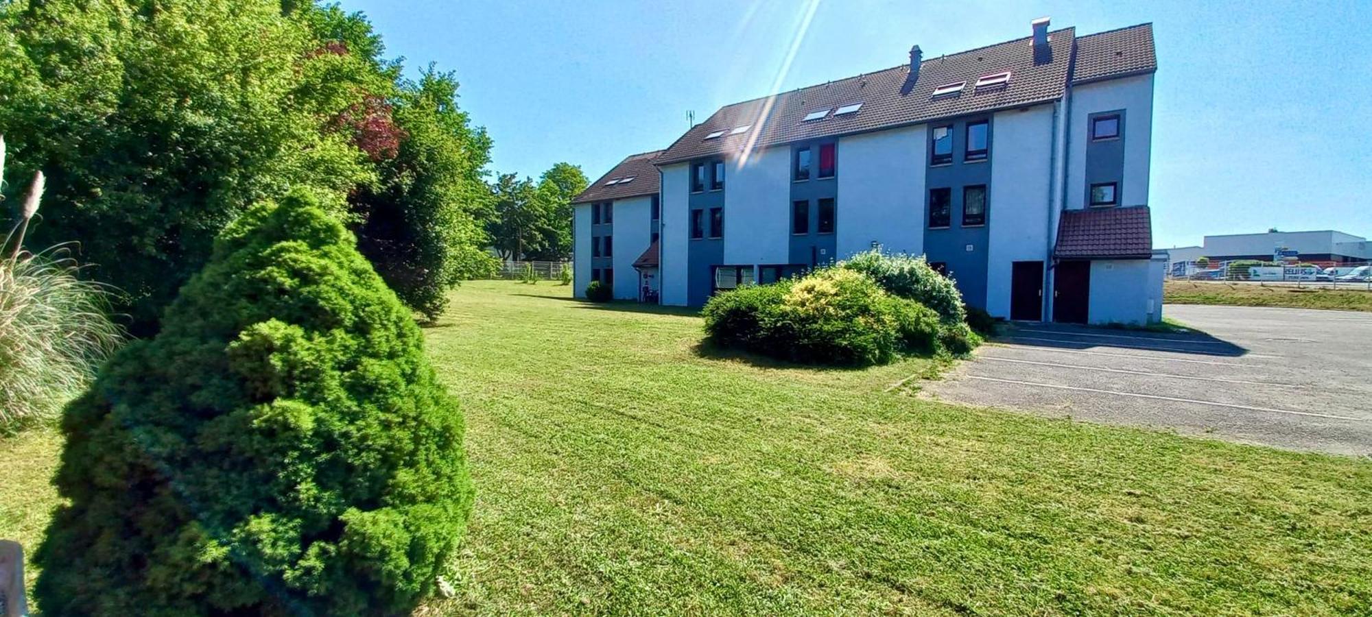 Hotel EDEN- Metz Nord ex le Berlange Woippy Exterior foto
